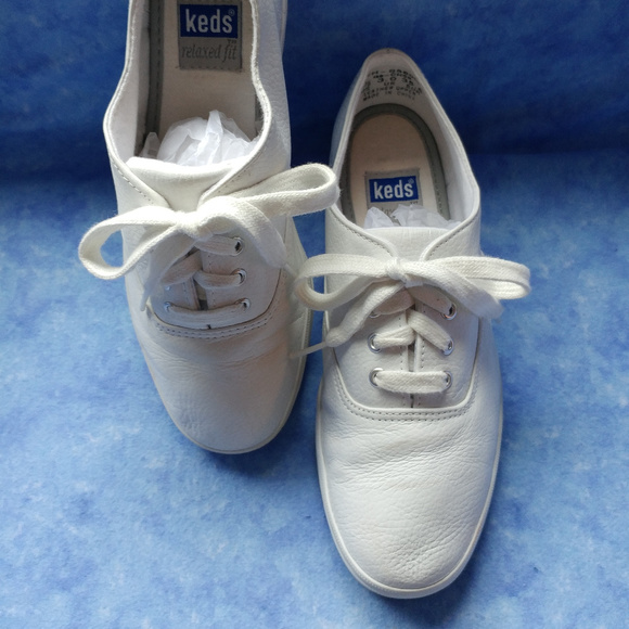 wide fit womens running trainers